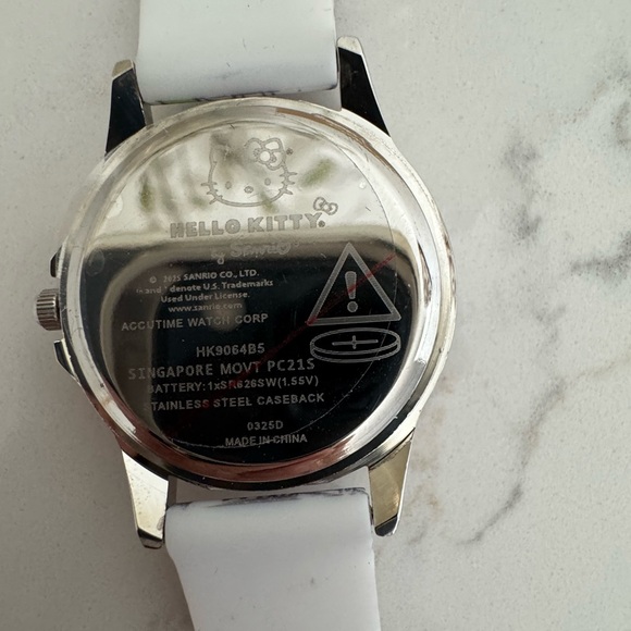 Kids Watch, Hello Kitty Pink Kids Watch - Cute Character Strap NEW!  Never worn - Picture 3 of 5